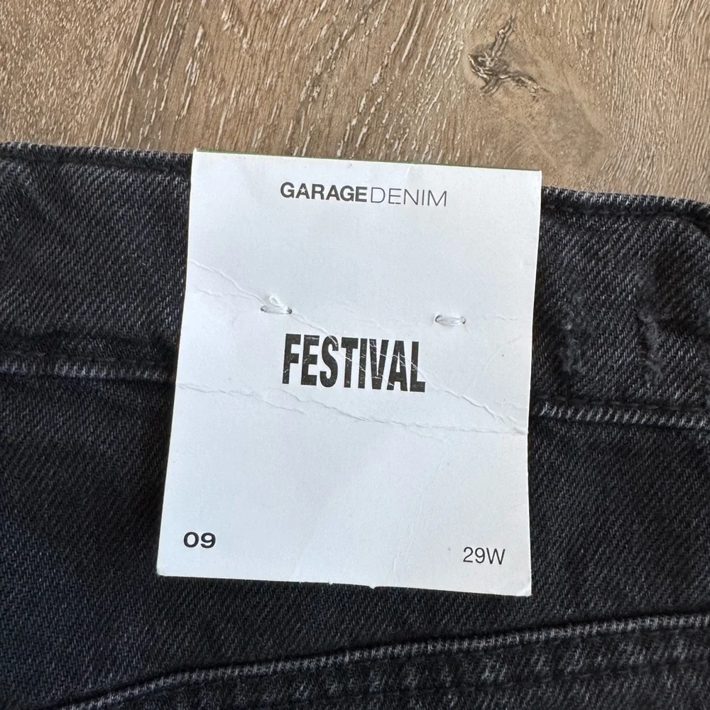 Garage new with tags, Black Distressed Denim Shorts, women’s size 9